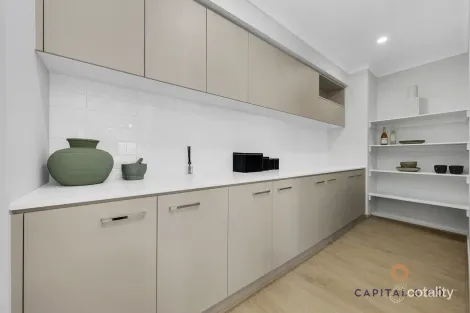 Property photo of 101 Belmore Parade Mickleham VIC 3064