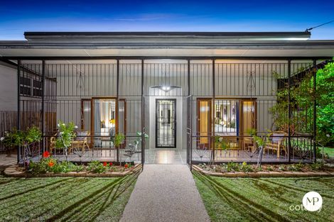 27 Glencoe St, The Range, QLD 4700