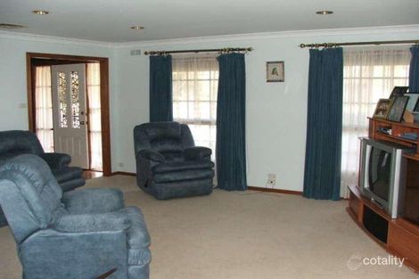 Property photo of 2 Evrah Drive Hoppers Crossing VIC 3029