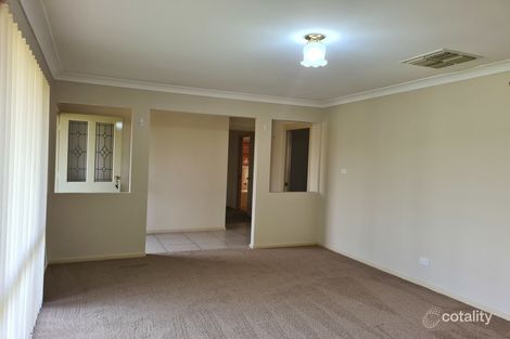 Property photo of 64 Paldi Crescent Glenfield Park NSW 2650
