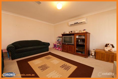 Property photo of 9 Diosma Close Yamanto QLD 4305