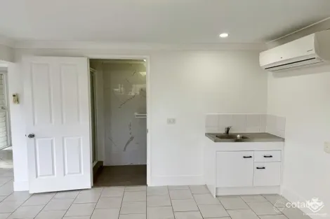 Property photo of 2 Hoffman Street McDowall QLD 4053