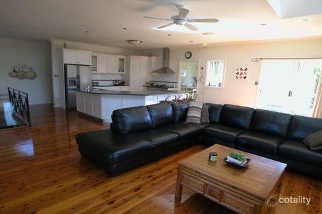 Property photo of 31 Kimberley Drive Tatton NSW 2650