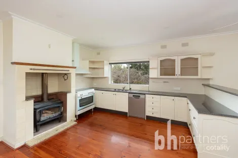 Property photo of 17 Victoria Street Gumeracha SA 5233