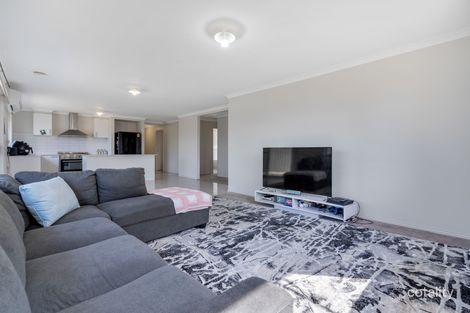 Property photo of 104 Biltmore Crescent Roxburgh Park VIC 3064