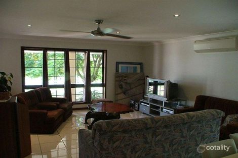 Property photo of 31 Ramsay Crescent Golden Beach QLD 4551