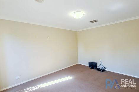 Property photo of 28 Alcorn Street Drouin VIC 3818