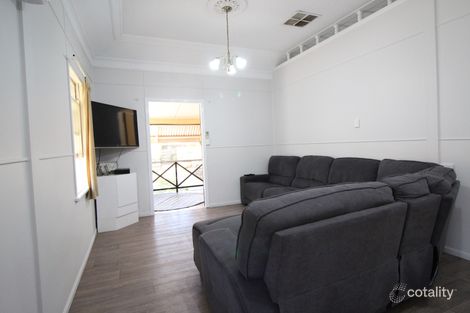 Property photo of 31 Racecourse Road Richmond Hill QLD 4820