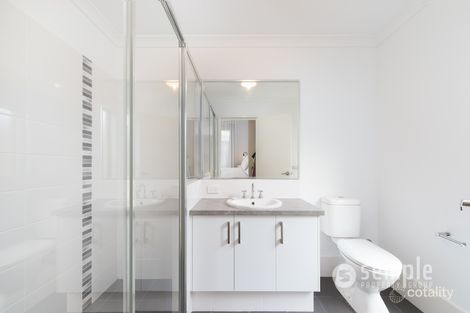 Property photo of 52 Stillwell Circuit Hilbert WA 6112