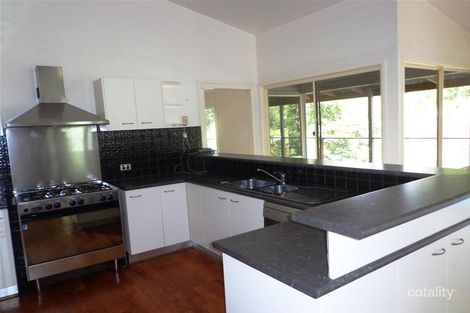 Property photo of 8 Lindwall Place Currumbin Valley QLD 4223