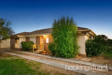 Property photo of 11 Oldershaw Road Melton VIC 3337