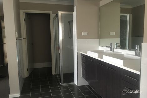 Property photo of 28 Lacebark Grove Worrigee NSW 2540