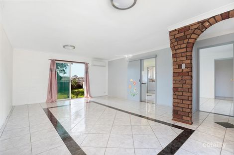 Property photo of 9 Gumleaf Row Werrington Downs NSW 2747