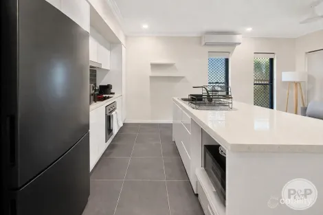 Property photo of 43 Lawrie Avenue Oonoonba QLD 4811