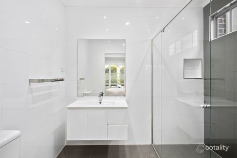 Property photo of 4 Kooralbyn Place Shell Cove NSW 2529