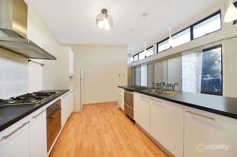 Property photo of 46 Pelargonium Crescent Macquarie Fields NSW 2564