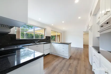 Property photo of 22 Nottingham Avenue Castle Hill NSW 2154