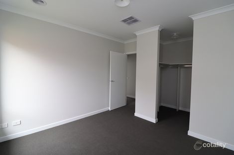 Property photo of 14 Peckham Avenue Wollert VIC 3750