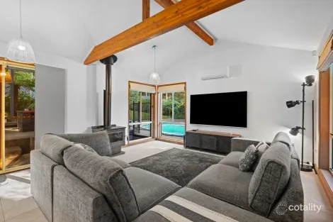 Property photo of 7 Sherston Close Niagara Park NSW 2250