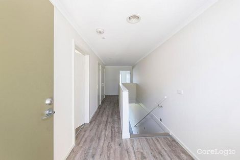 Property photo of 21 Valley Park Boulevard Westmeadows VIC 3049