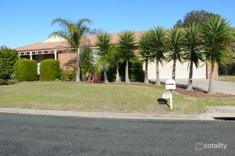 16 Mcmillan Gr, Paynesville, VIC 3880