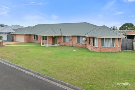 Property photo of 2 Barellan Avenue Yamba NSW 2464