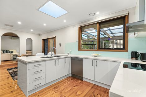 Property photo of 1 Kurrajong Close Viewbank VIC 3084