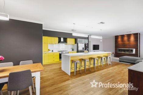 Property photo of 11 Cezanne Way Yalyalup WA 6280