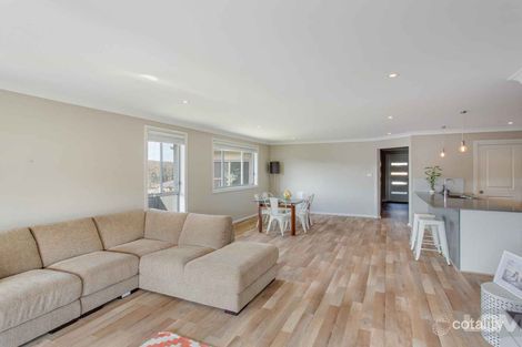 Property photo of 18 Polaris Avenue Cameron Park NSW 2285