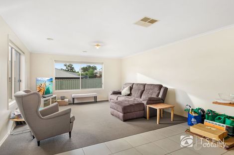 Property photo of 17 Klim Avenue Kangaroo Flat VIC 3555