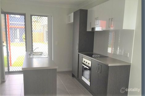 Property photo of 37/1 Ashley Court Kallangur QLD 4503