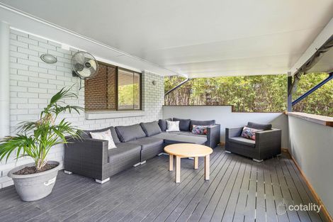 Property photo of 3 Yanko Close Riverhills QLD 4074