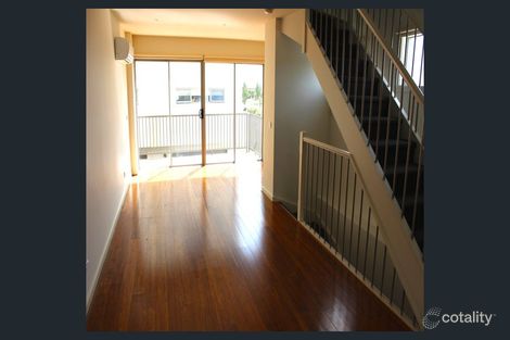 Property photo of 20/1 Clearwater Rise Parade Truganina VIC 3029