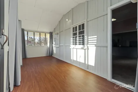 Property photo of 5 Archibald Street Stanthorpe QLD 4380
