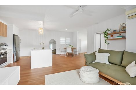 Property photo of 4/2312 Gold Coast Highway Mermaid Beach QLD 4218