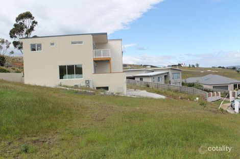 Property photo of 9 Intrigue Court Tranmere TAS 7018