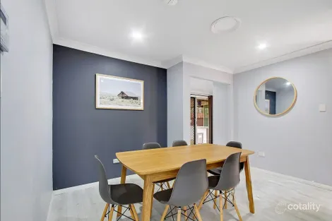Property photo of 10 Kiwi Close St Clair NSW 2759
