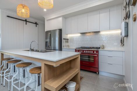 Property photo of 17 The Rocks Boulevard Cosgrove QLD 4818