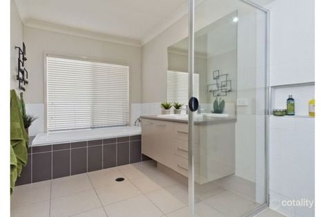 Property photo of 40 Nightjar Drive Upper Coomera QLD 4209