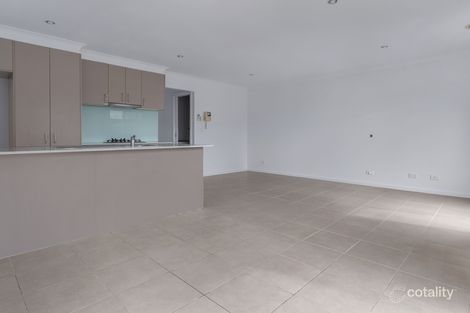 Property photo of 2/18 Starflower Way Truganina VIC 3029