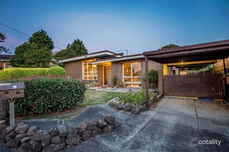 Property photo of 7 Mayfair Court Frankston VIC 3199