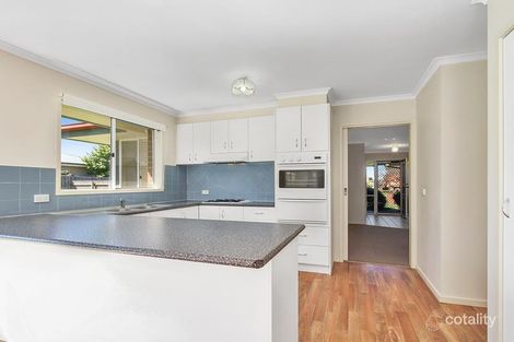 Property photo of 9 Pelican Court Sale VIC 3850