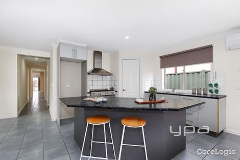 Property photo of 13 Hurlingham Way Craigieburn VIC 3064