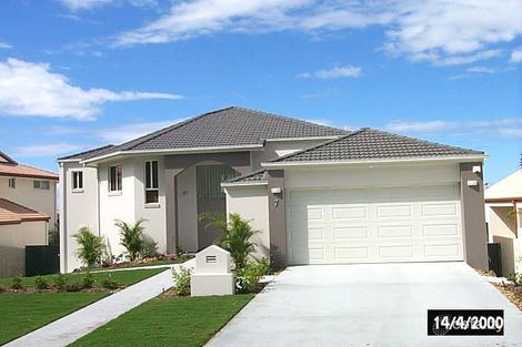 7 Galleria Ct, Highland Park, QLD 4211