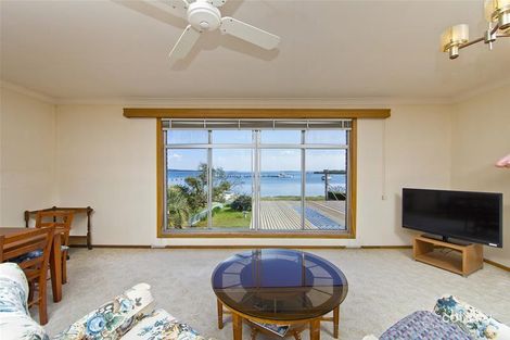 Property photo of 36 Sunset Boulevard Soldiers Point NSW 2317