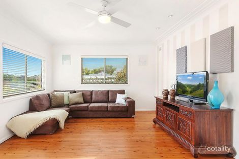 Property photo of 18 Mackay Drive Tumbi Umbi NSW 2261