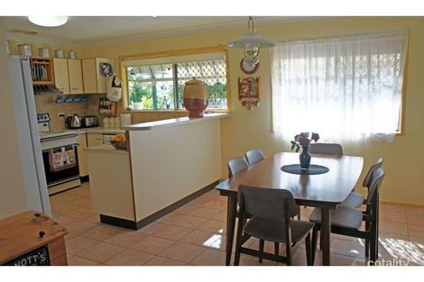 Property photo of 58 Glenview Crescent Avoca QLD 4670