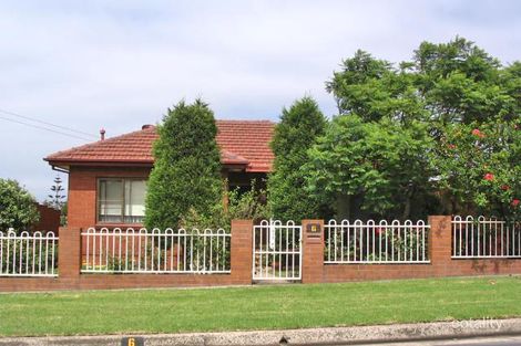 6 Blaxland Ave, Warrawong, NSW 2502