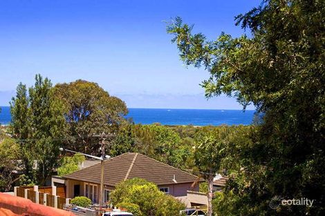 Property photo of 26 Parr Avenue North Curl Curl NSW 2099
