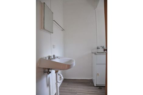 Property photo of 3/4 Lawson Avenue Singleton Heights NSW 2330